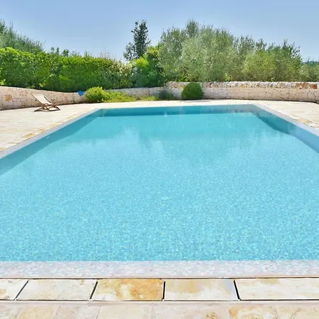 Trulli Dei Carrubi: W/ Infinity Edge Private Pool, 500+sqm Terraces Villa Ostuni
