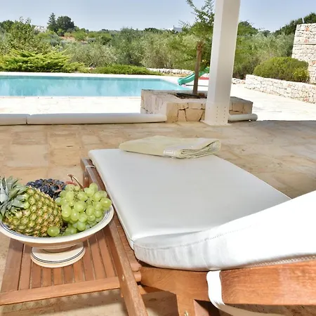 Trulli Dei Carrubi: W/ Infinity Edge Private Pool, 500+sqm Terraces Villa