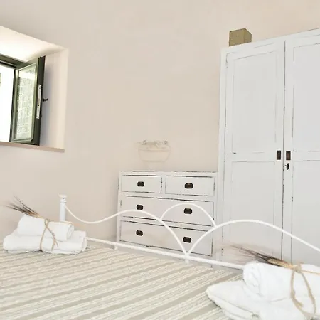 Trulli Dei Carrubi: W/ Infinity Edge Private Pool, 500+sqm Terraces Villa *