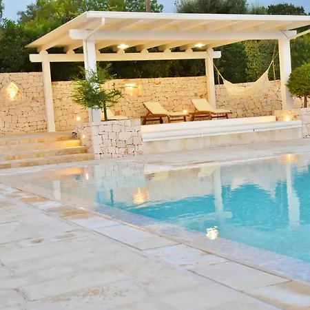 Villa Trulli Dei Carrubi: W/ Infinity Edge Private Pool, 500+sqm Terraces